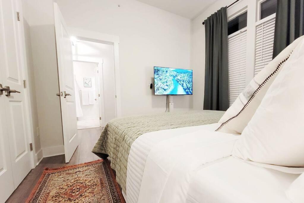 Ferienwohnung New Stylish Getaway- 5 Mil To Uptown/3 Smart Tvs! Charlotte Exterior foto