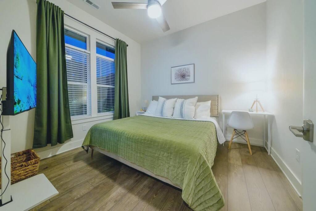 Ferienwohnung New Stylish Getaway- 5 Mil To Uptown/3 Smart Tvs! Charlotte Exterior foto