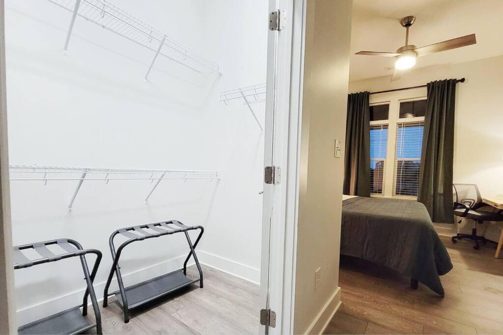 Ferienwohnung New Stylish Getaway- 5 Mil To Uptown/3 Smart Tvs! Charlotte Exterior foto