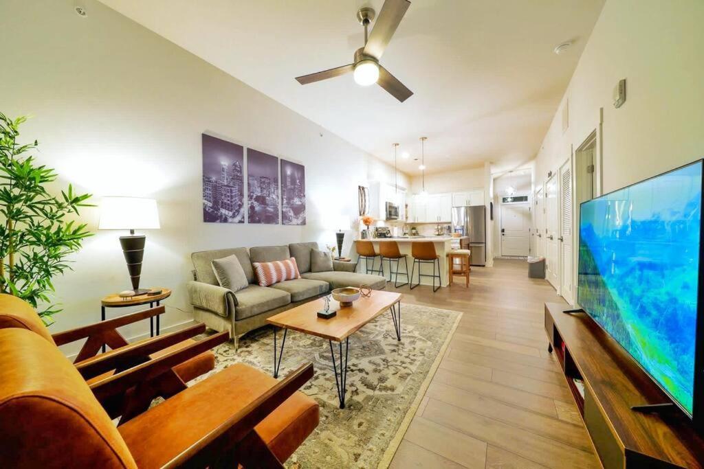 Ferienwohnung New Stylish Getaway- 5 Mil To Uptown/3 Smart Tvs! Charlotte Exterior foto